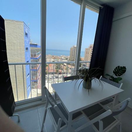 Apartamento Con Vistas Al Mar A Metros De La Playa Carihuela Soleil Apartment Torremolinos Exterior foto