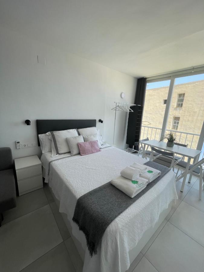 Apartamento Con Vistas Al Mar A Metros De La Playa Carihuela Soleil Apartment Torremolinos Exterior foto