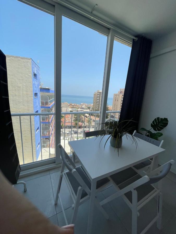 Apartamento Con Vistas Al Mar A Metros De La Playa Carihuela Soleil Apartment Torremolinos Exterior foto