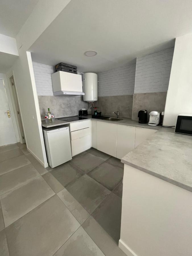 Apartamento Con Vistas Al Mar A Metros De La Playa Carihuela Soleil Apartment Torremolinos Exterior foto